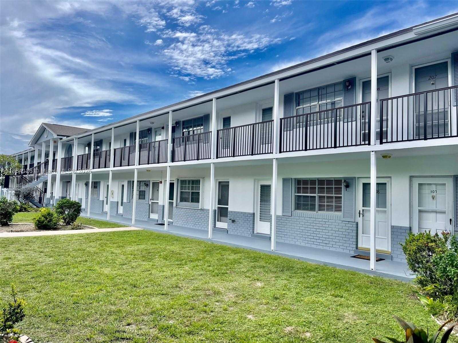 Small Image of 1431 SOUTH 14TH AVE #111, Hollywood Number 20