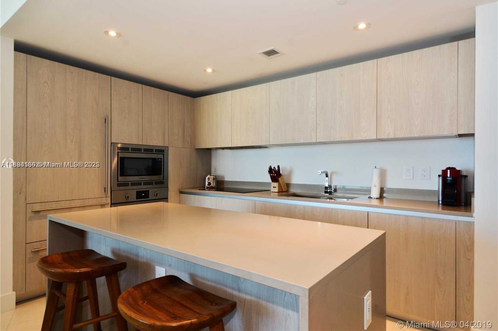 Small Image of 4111 SOUTH OCEAN #2108, Hollywood Number 7