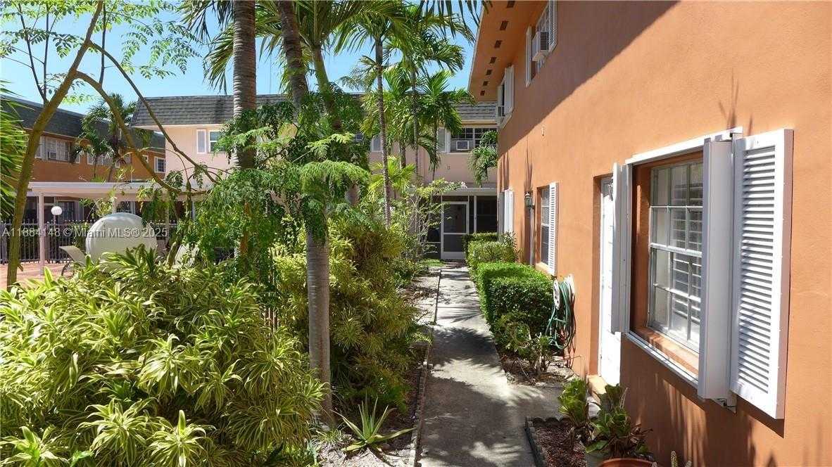 Small Image of 2200 MONROE ST #23, Hollywood Number 15