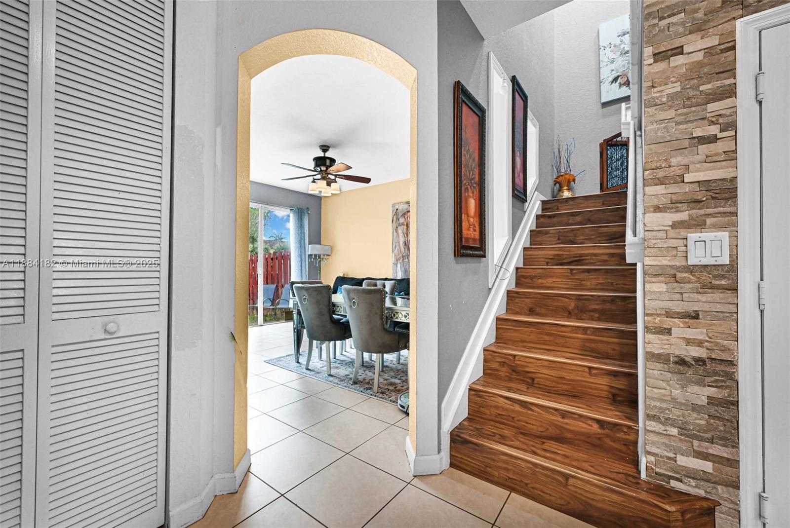 Small Image of 12965 SOUTH WEST 133RD TER, Miami Number 15