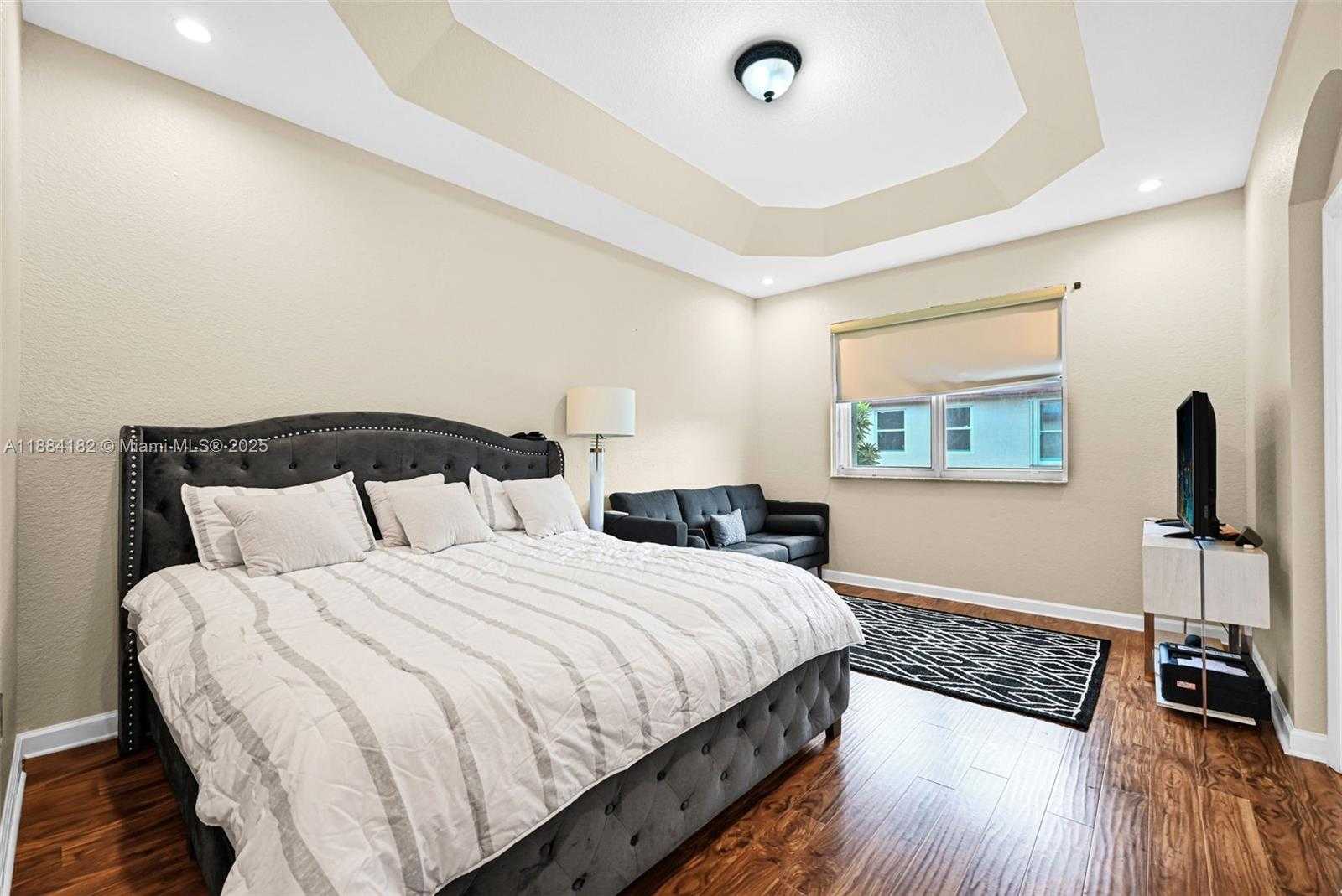 Small Image of 12965 SOUTH WEST 133RD TER, Miami Number 22