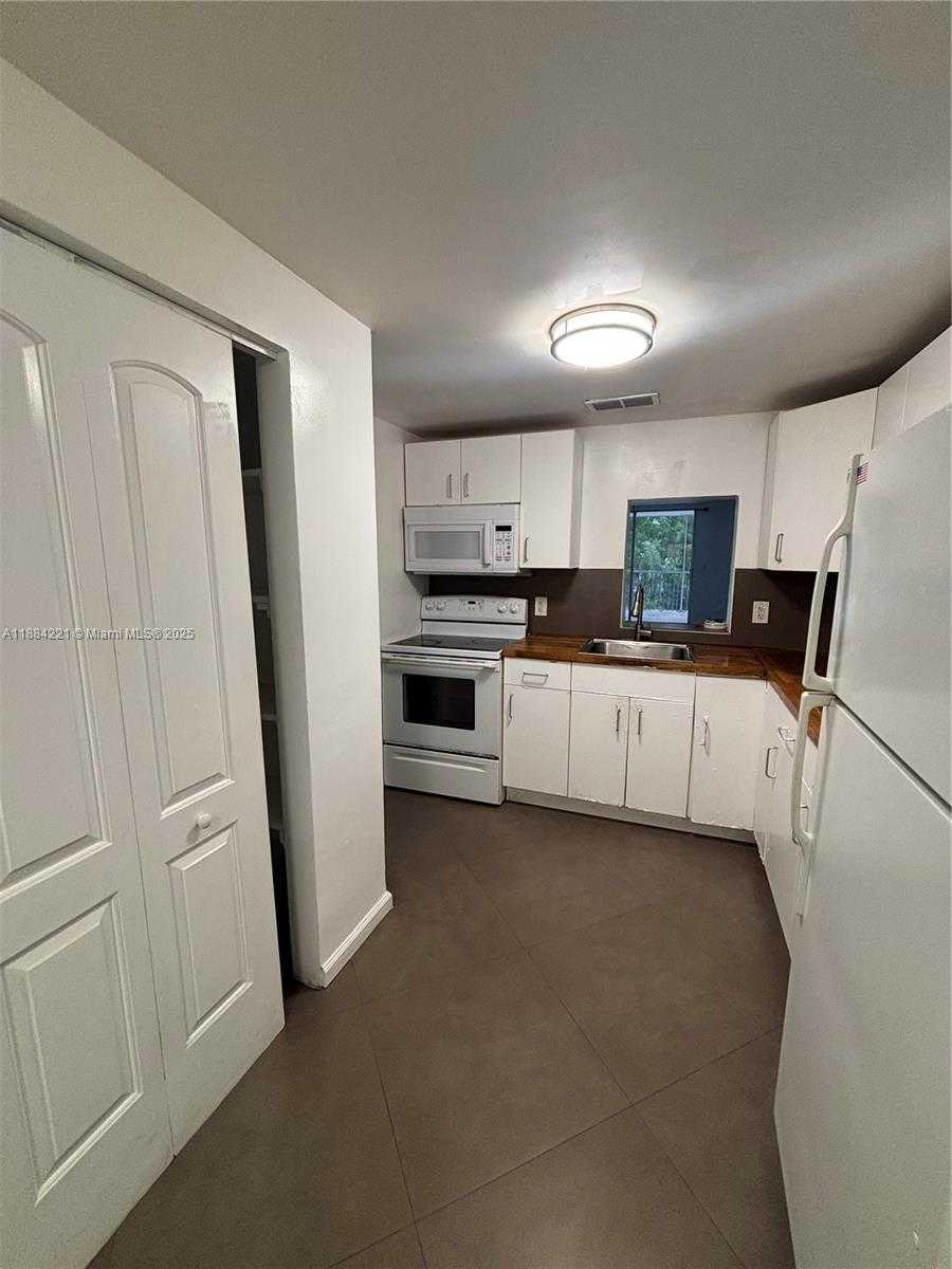 Small Image of 3660 NORTH EAST 166TH ST #215, North Miami Beach Number 37