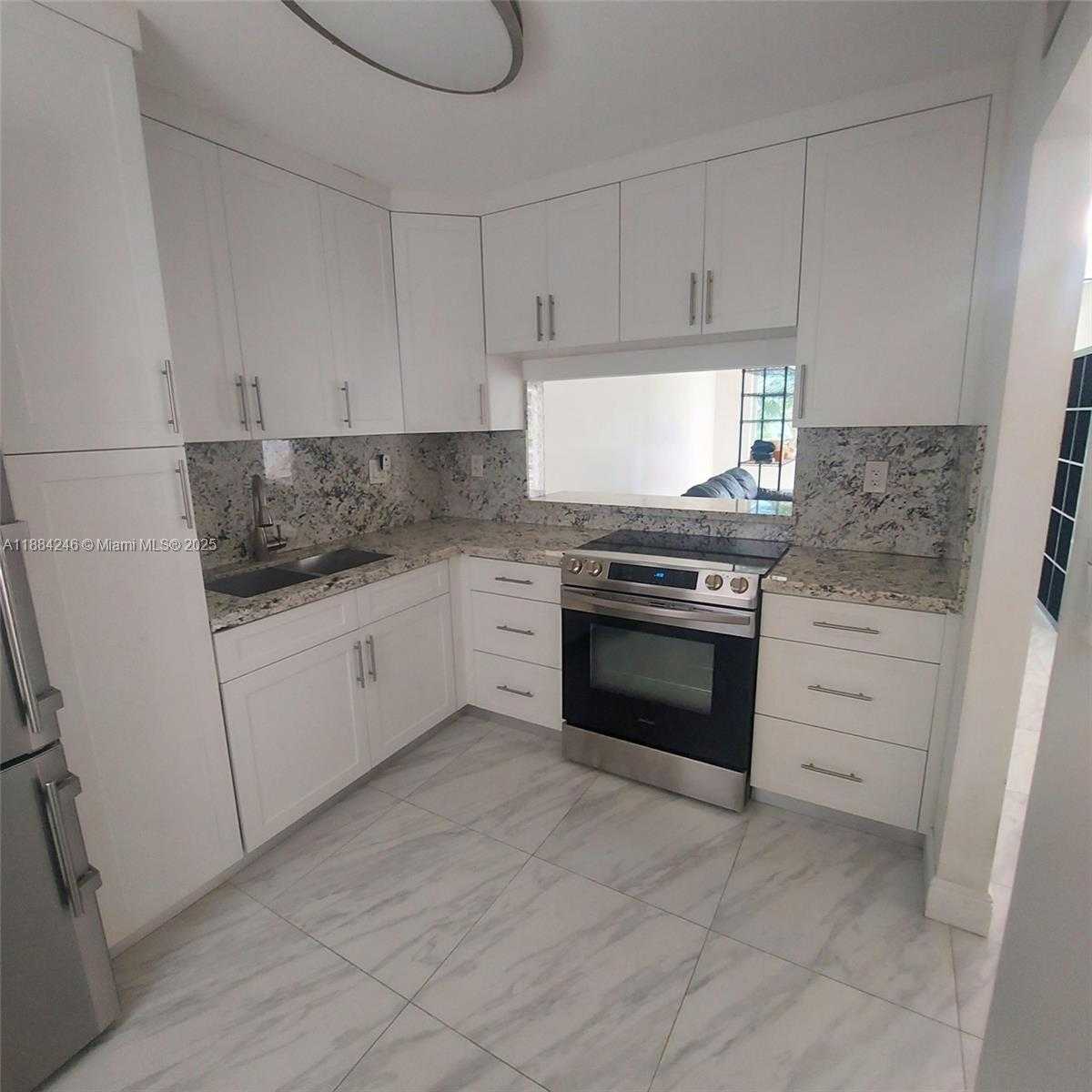 Small Image of 2300 PARK LN #211, Hollywood Number 10