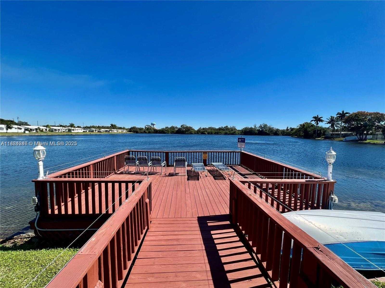 Small Image of 2300 PARK LN #211, Hollywood Number 16