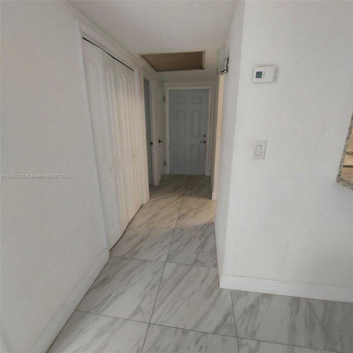 Small Image of 2300 PARK LN #211, Hollywood Number 24