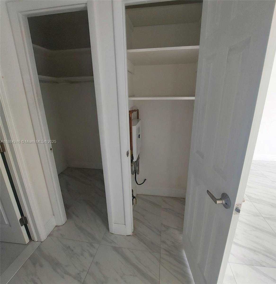 Small Image of 2300 PARK LN #211, Hollywood Number 39