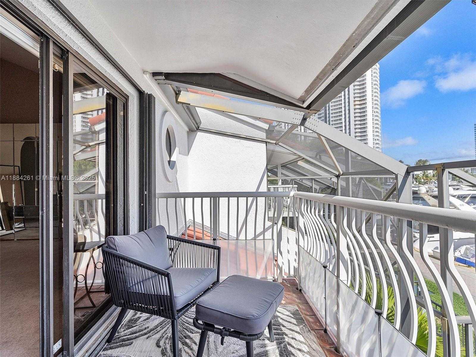 Small Image of 3620 YACHT CLUB DR #503, Aventura Number 18