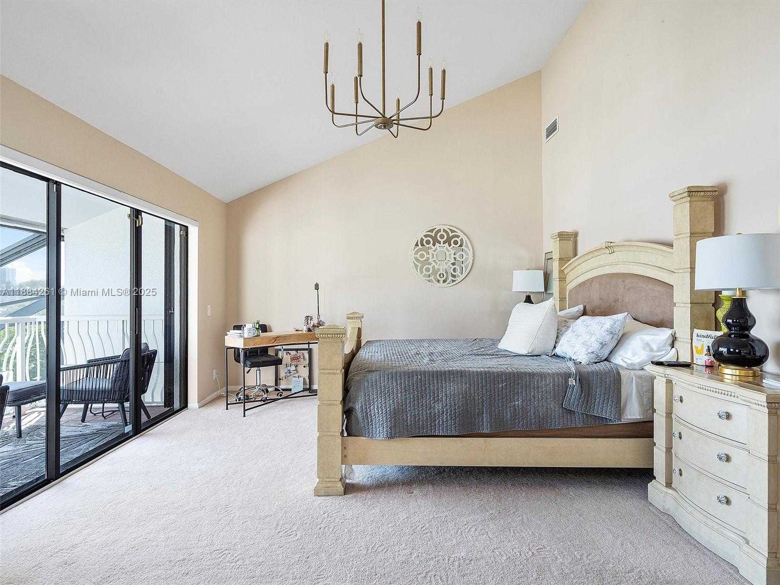 Small Image of 3620 YACHT CLUB DR #503, Aventura Number 23