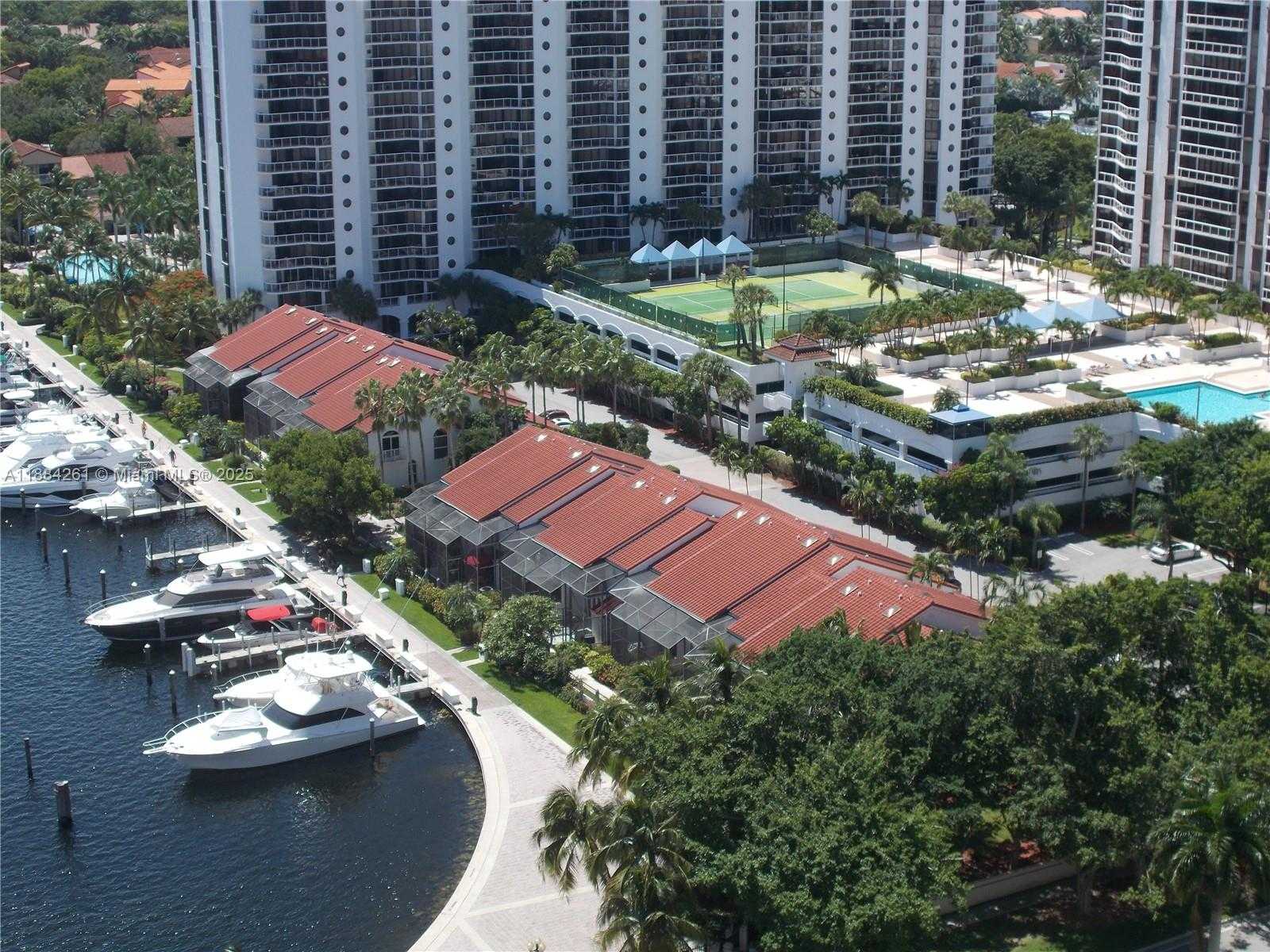 Small Image of 3620 YACHT CLUB DR #503, Aventura Number 4