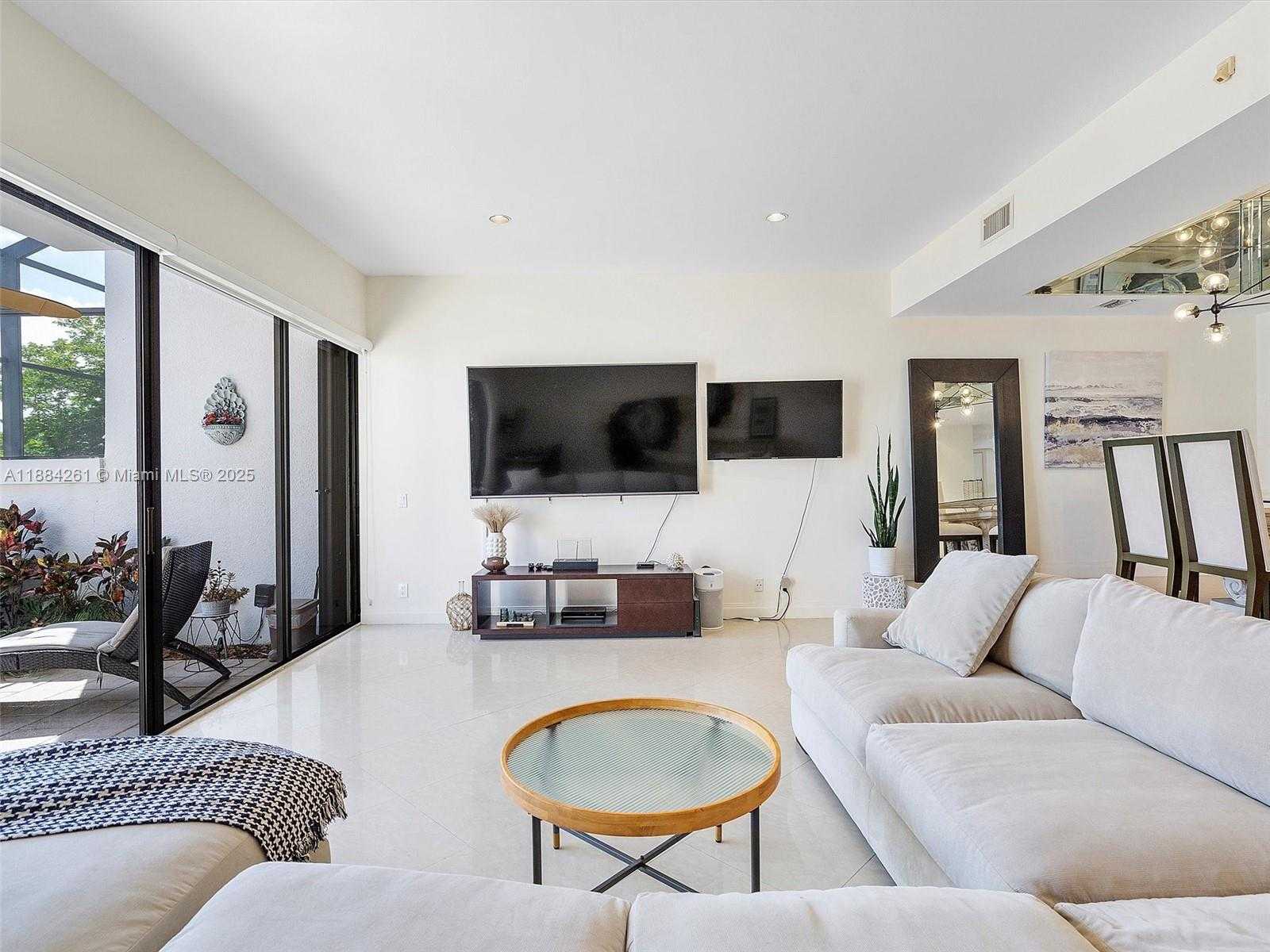 Small Image of 3620 YACHT CLUB DR #503, Aventura Number 41