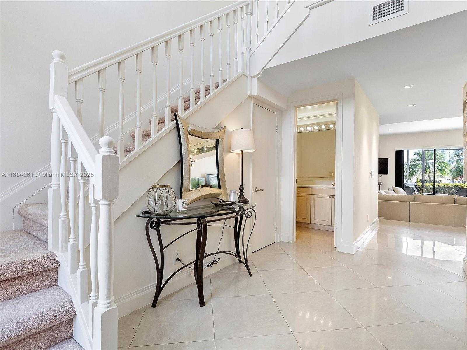 Small Image of 3620 YACHT CLUB DR #503, Aventura Number 50