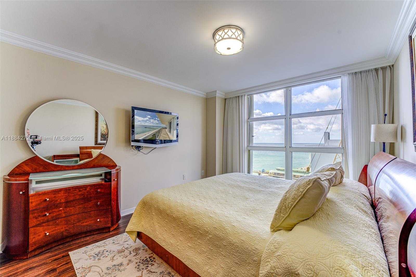 Small Image of 16711 COLLINS AVE #1207, Sunny Isles Beach Number 5