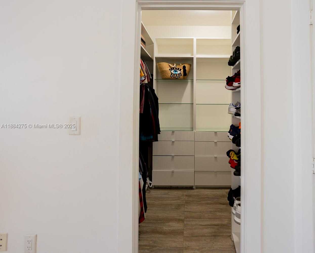 Small Image of 10279 NORTH WEST 72ND ST, Doral Number 21