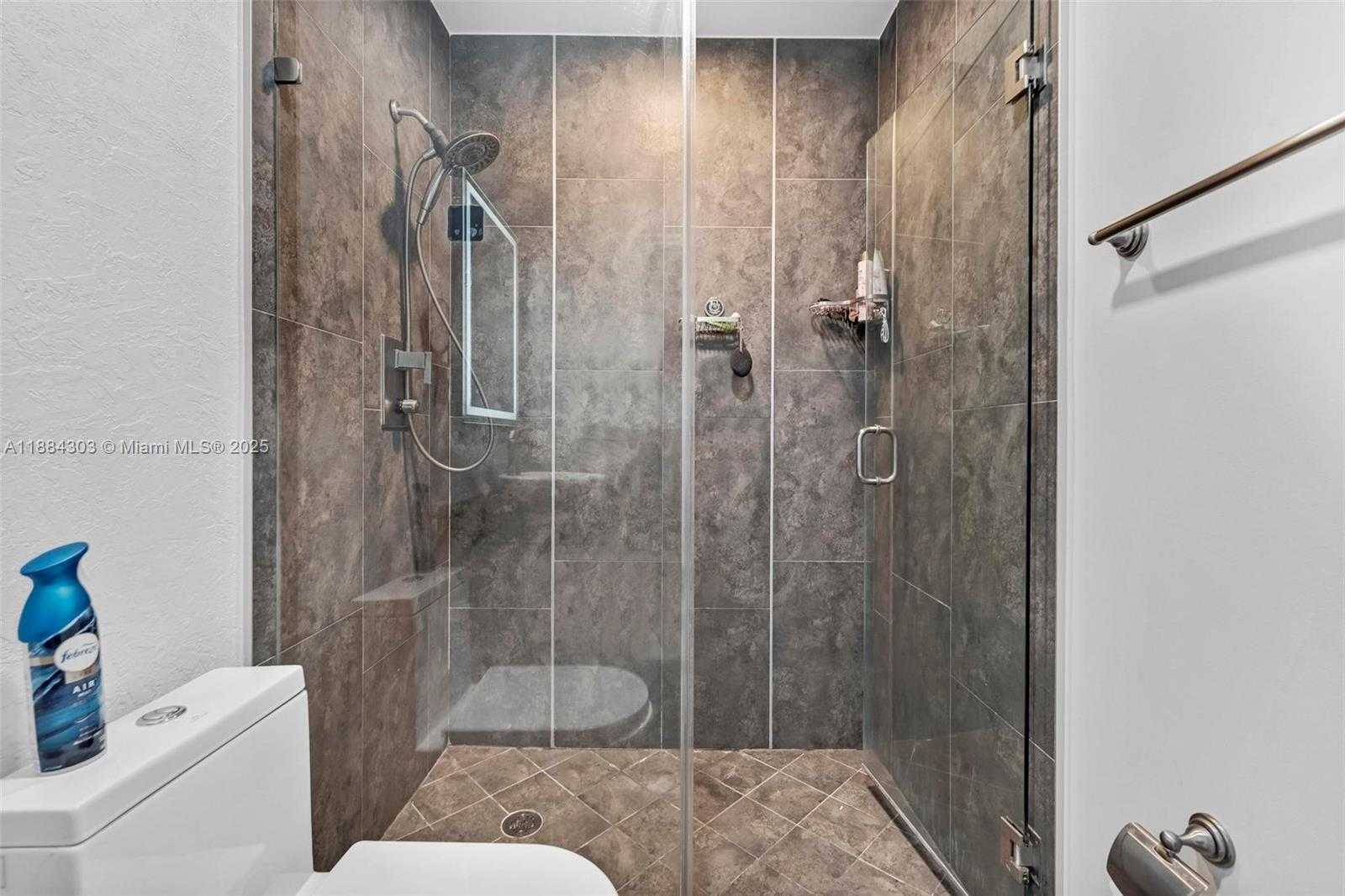 Small Image of 16618 NORTH WEST 71ST AVE, Miami Lakes Number 15