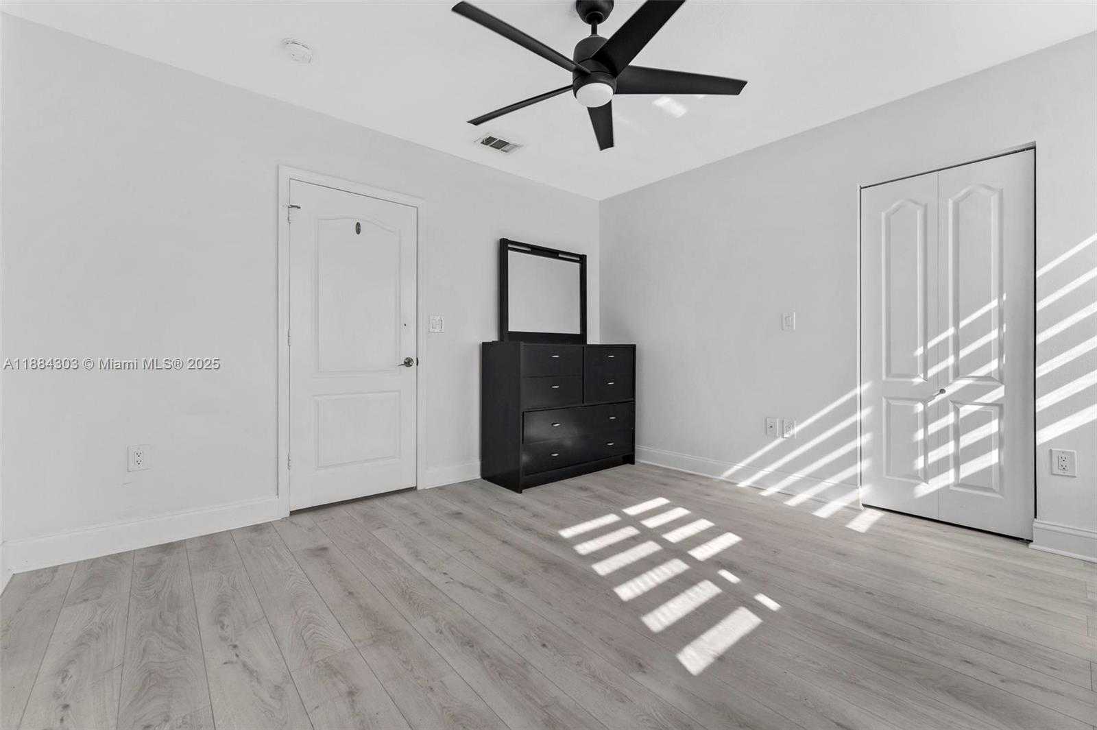 Small Image of 16618 NORTH WEST 71ST AVE, Miami Lakes Number 19