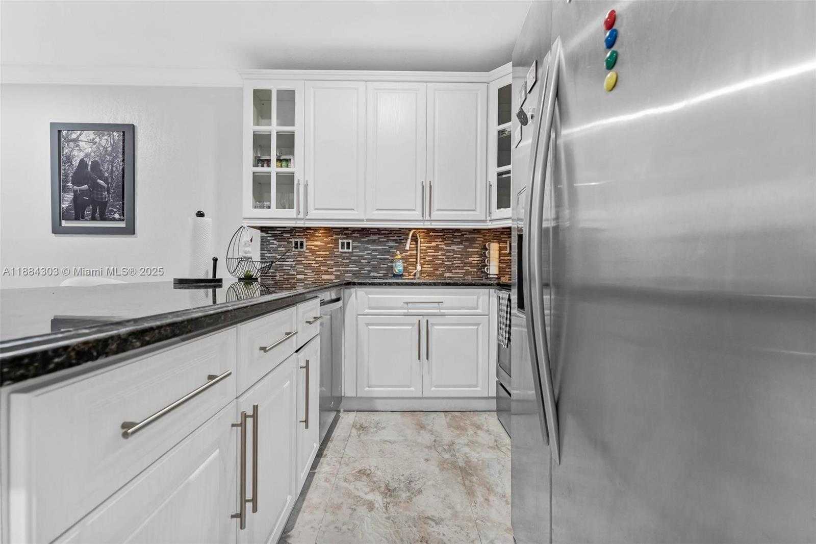 Small Image of 16618 NORTH WEST 71ST AVE, Miami Lakes Number 5