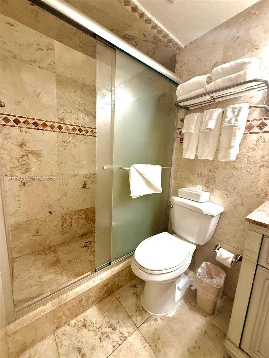 Small Image of 19201 COLLINS AVE #1016, Sunny Isles Beach Number 15