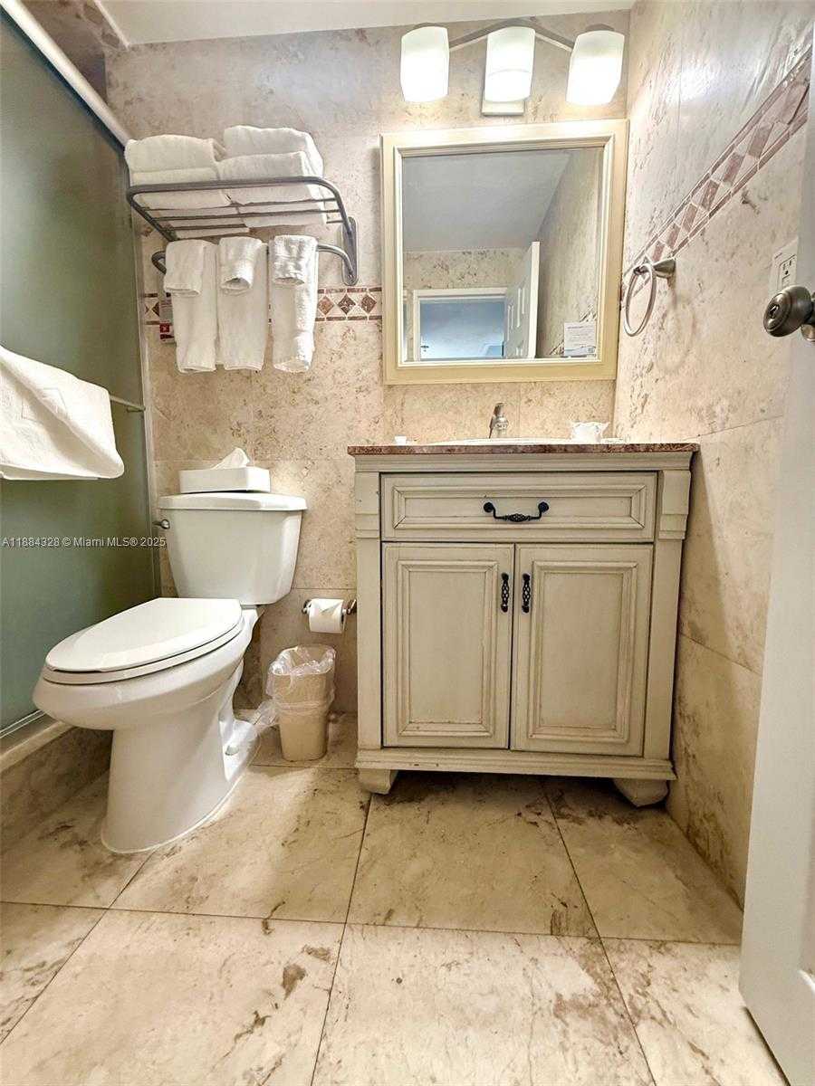 Small Image of 19201 COLLINS AVE #1016, Sunny Isles Beach Number 18