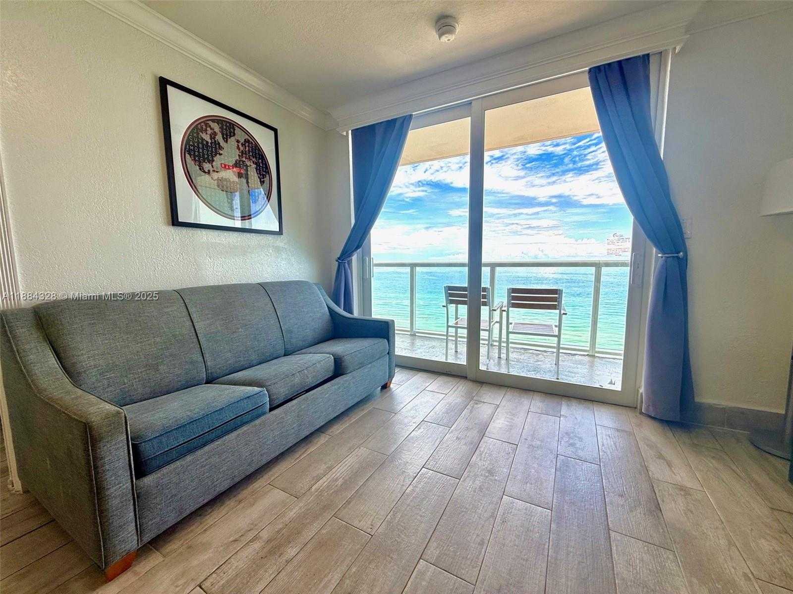 Small Image of 19201 COLLINS AVE #1016, Sunny Isles Beach Number 3