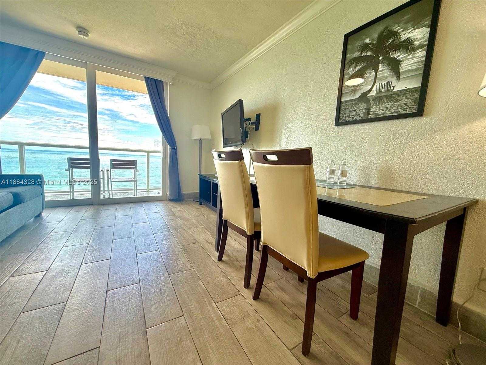 Small Image of 19201 COLLINS AVE #1016, Sunny Isles Beach Number 5