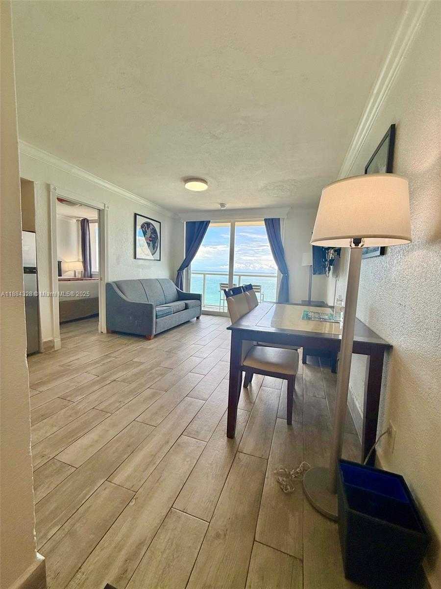 Small Image of 19201 COLLINS AVE #1016, Sunny Isles Beach Number 6