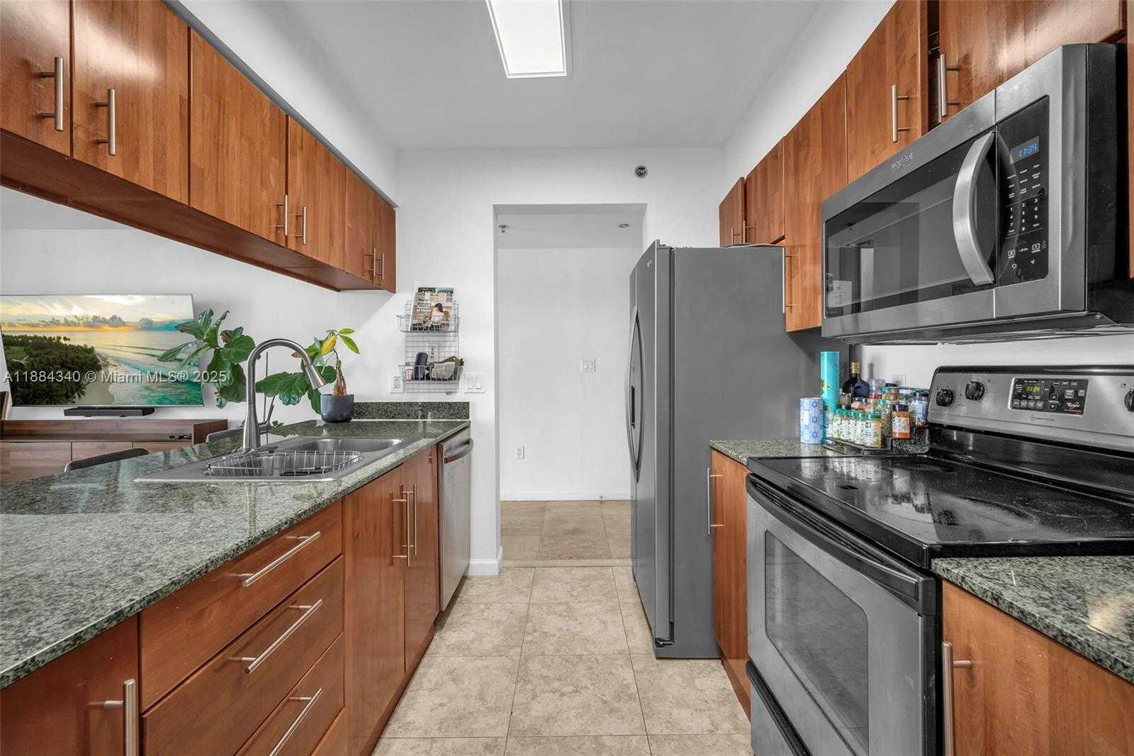 Small Image of 1200 BRICKELL BAY DR #3123, Miami Number 11