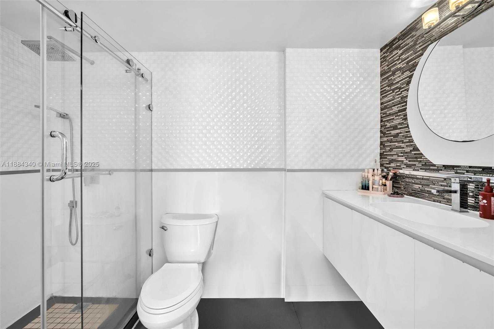 Small Image of 1200 BRICKELL BAY DR #3123, Miami Number 13