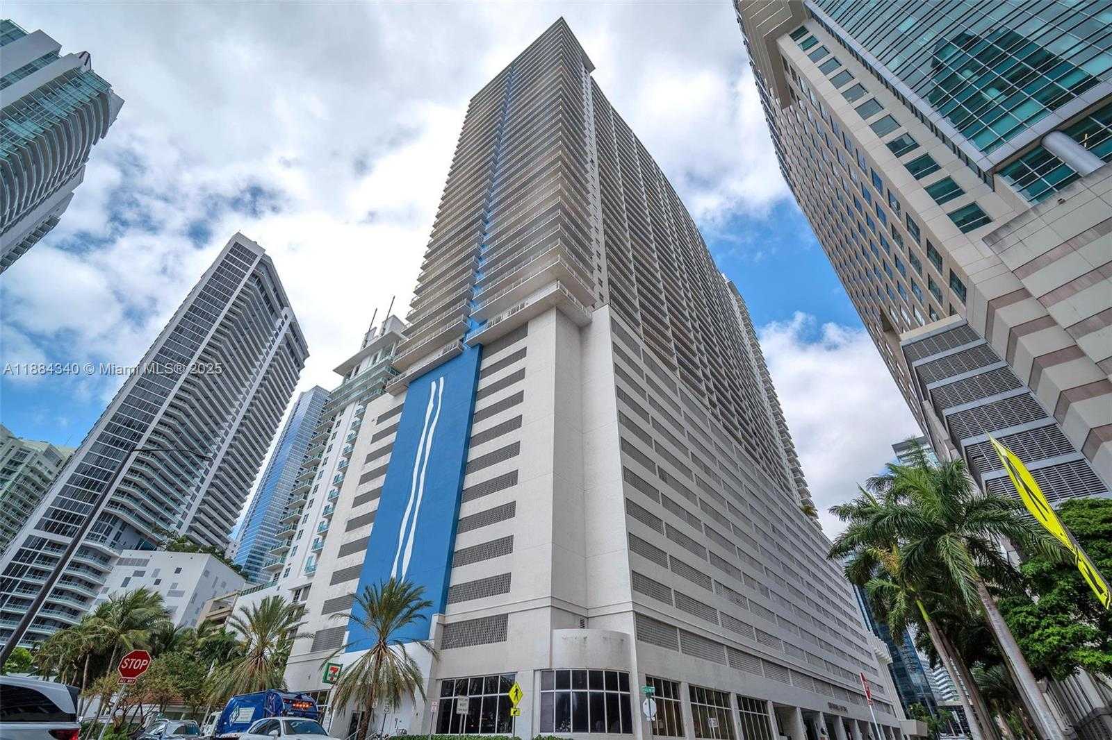 Small Image of 1200 BRICKELL BAY DR #3123, Miami Number 24