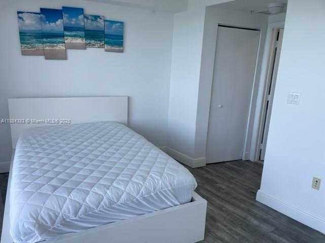 Small Image of 1750 NORTH BAYSHORE DR #2201, Miami Number 12