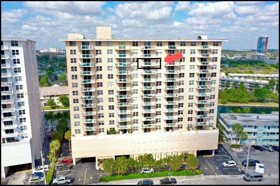 Small Image of 437 GOLDEN ISLES DR #14G, Hallandale Beach Number 12