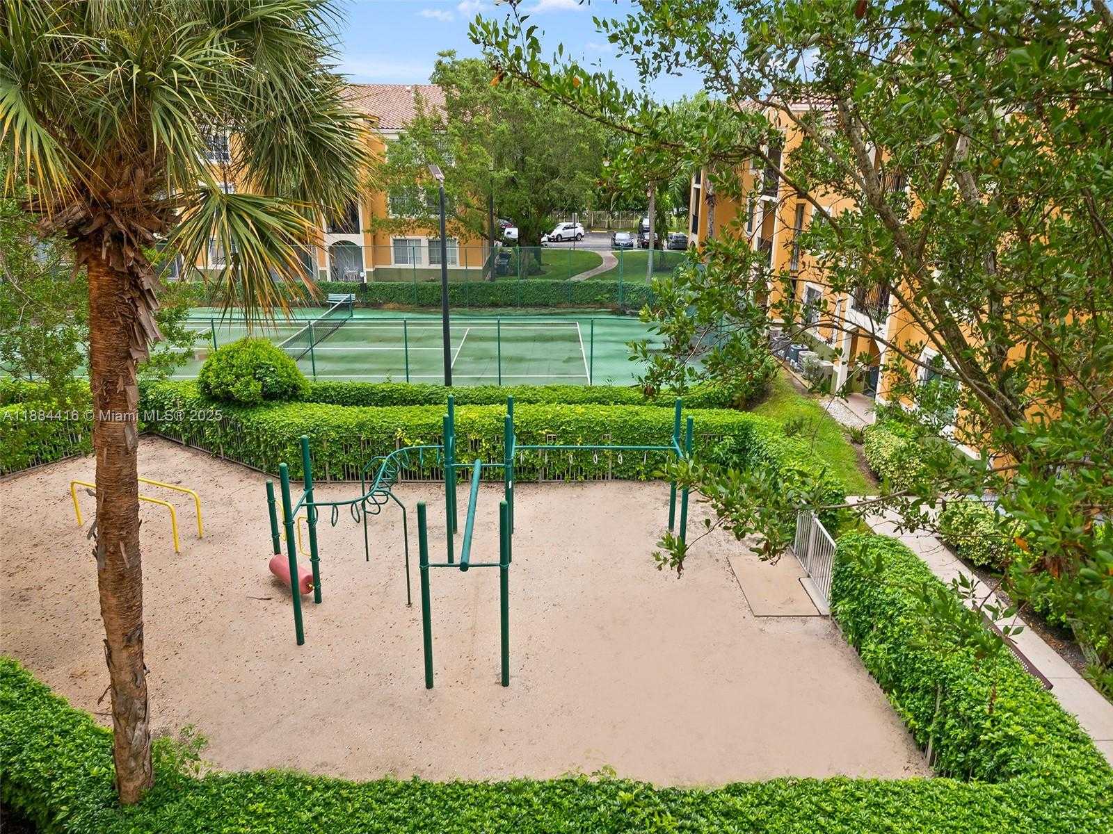 Small Image of 2360 EAST PRESERVE WAY #307, Miramar Number 11