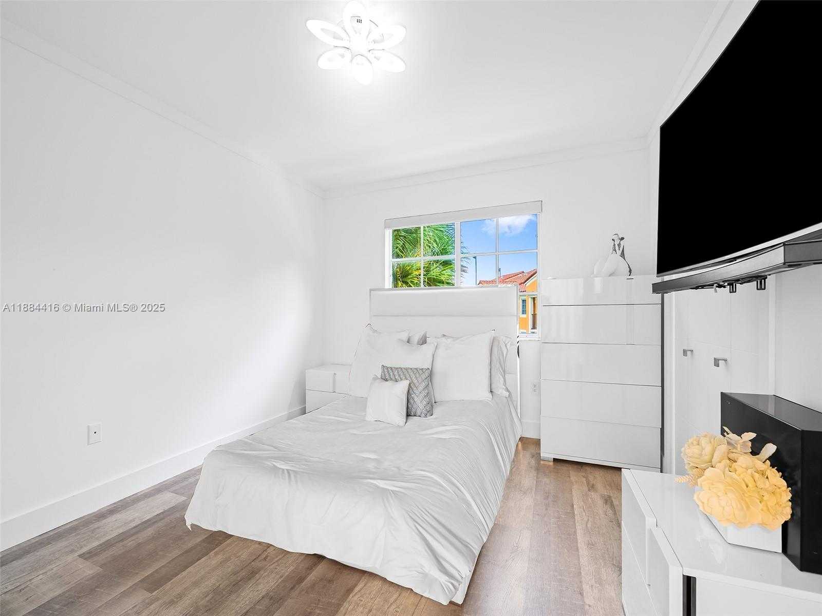 Small Image of 2360 EAST PRESERVE WAY #307, Miramar Number 15