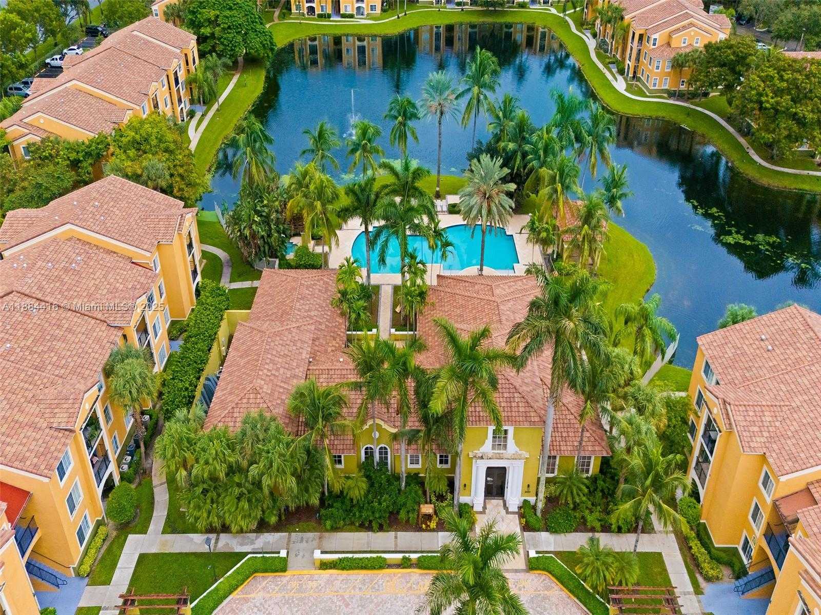 Small Image of 2360 EAST PRESERVE WAY #307, Miramar Number 2