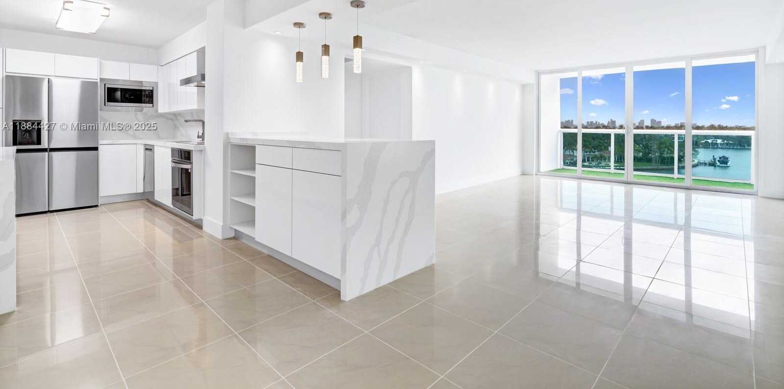 Small Image of 6770 INDIAN CREEK DR #7O, Miami Beach Number 4