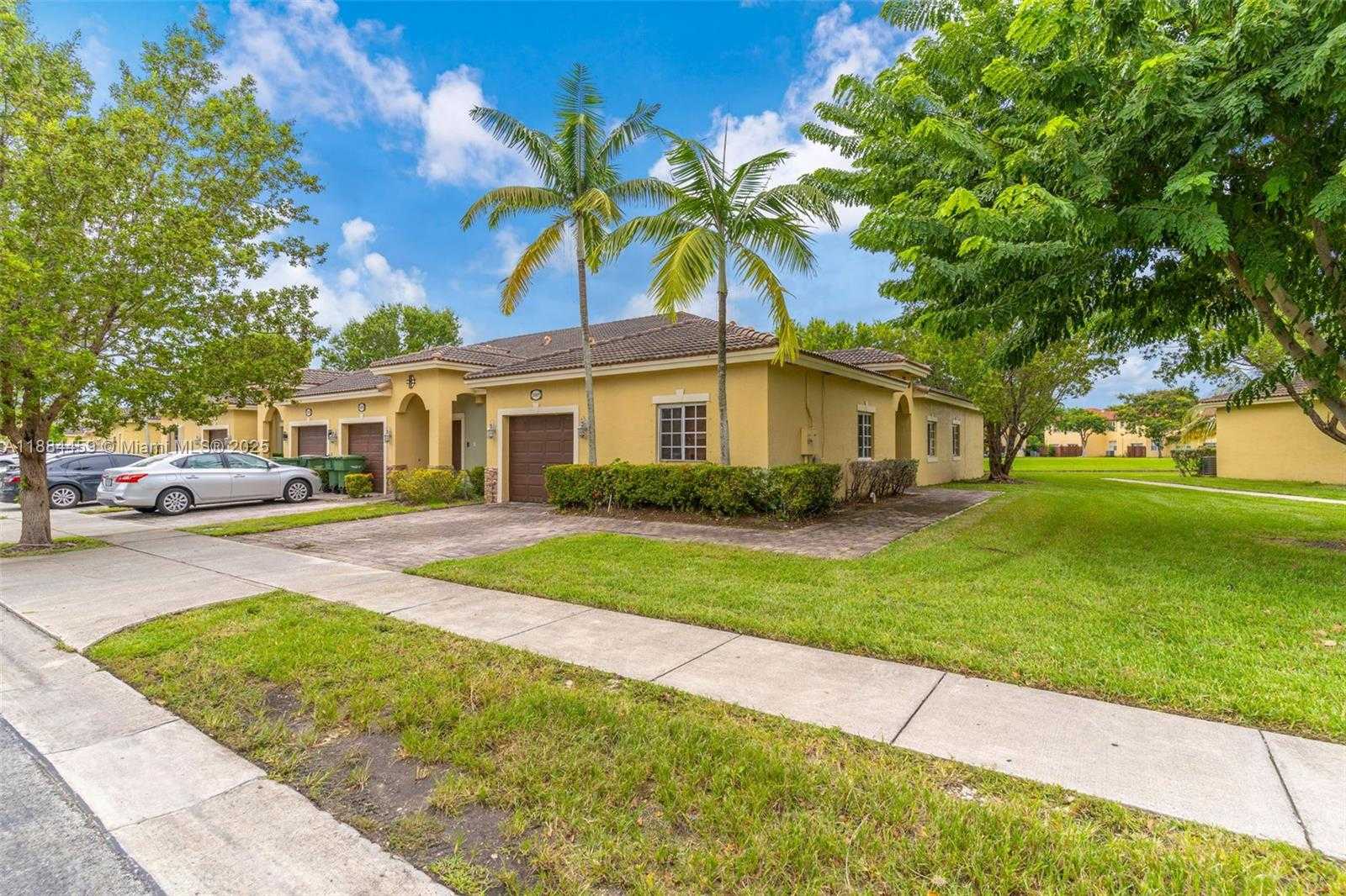 Small Image of 3327 NORTH EAST 11TH DR, Homestead Number 2