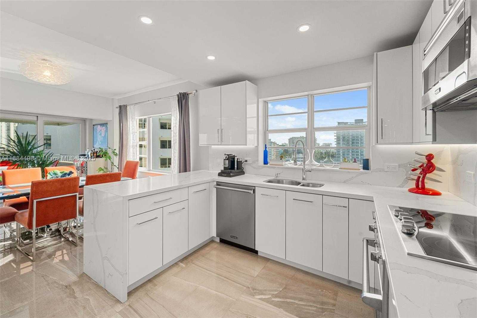 Small Image of 16 ISLAND AVE #7C, Miami Beach Number 10