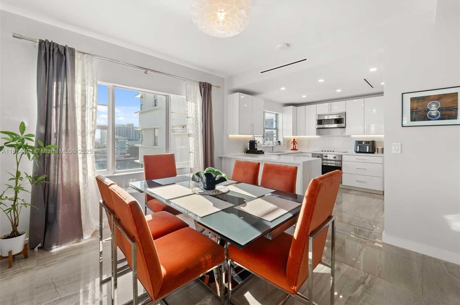 Small Image of 16 ISLAND AVE #7C, Miami Beach Number 14
