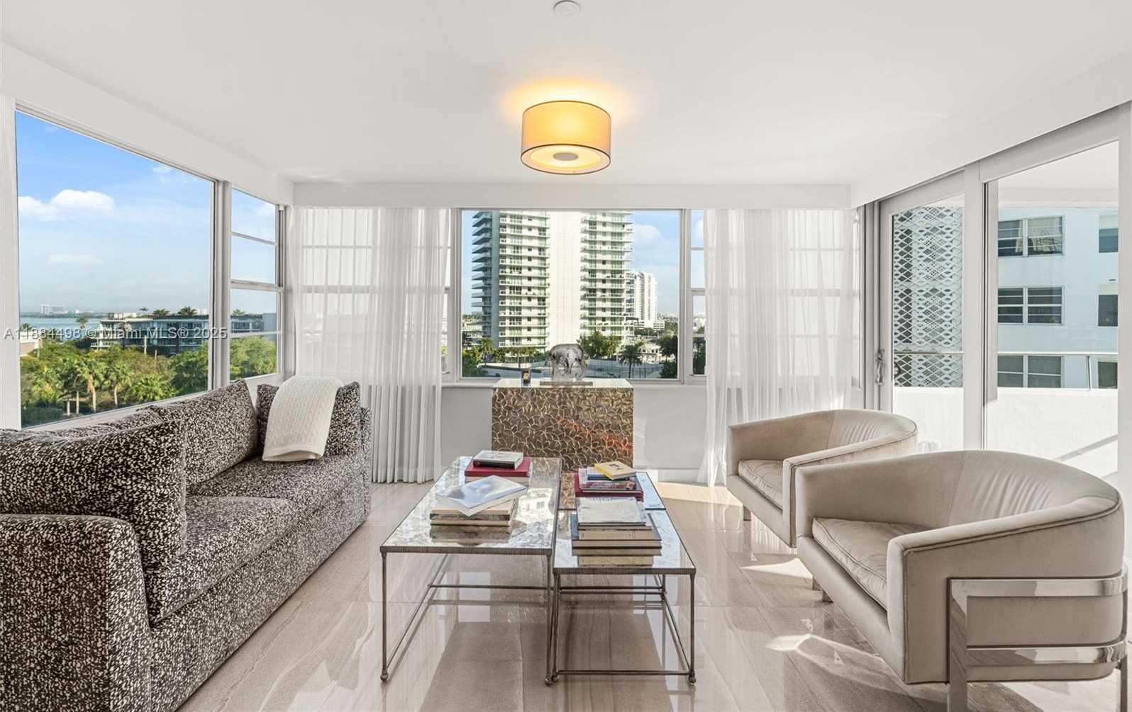 Small Image of 16 ISLAND AVE #7C, Miami Beach Number 15