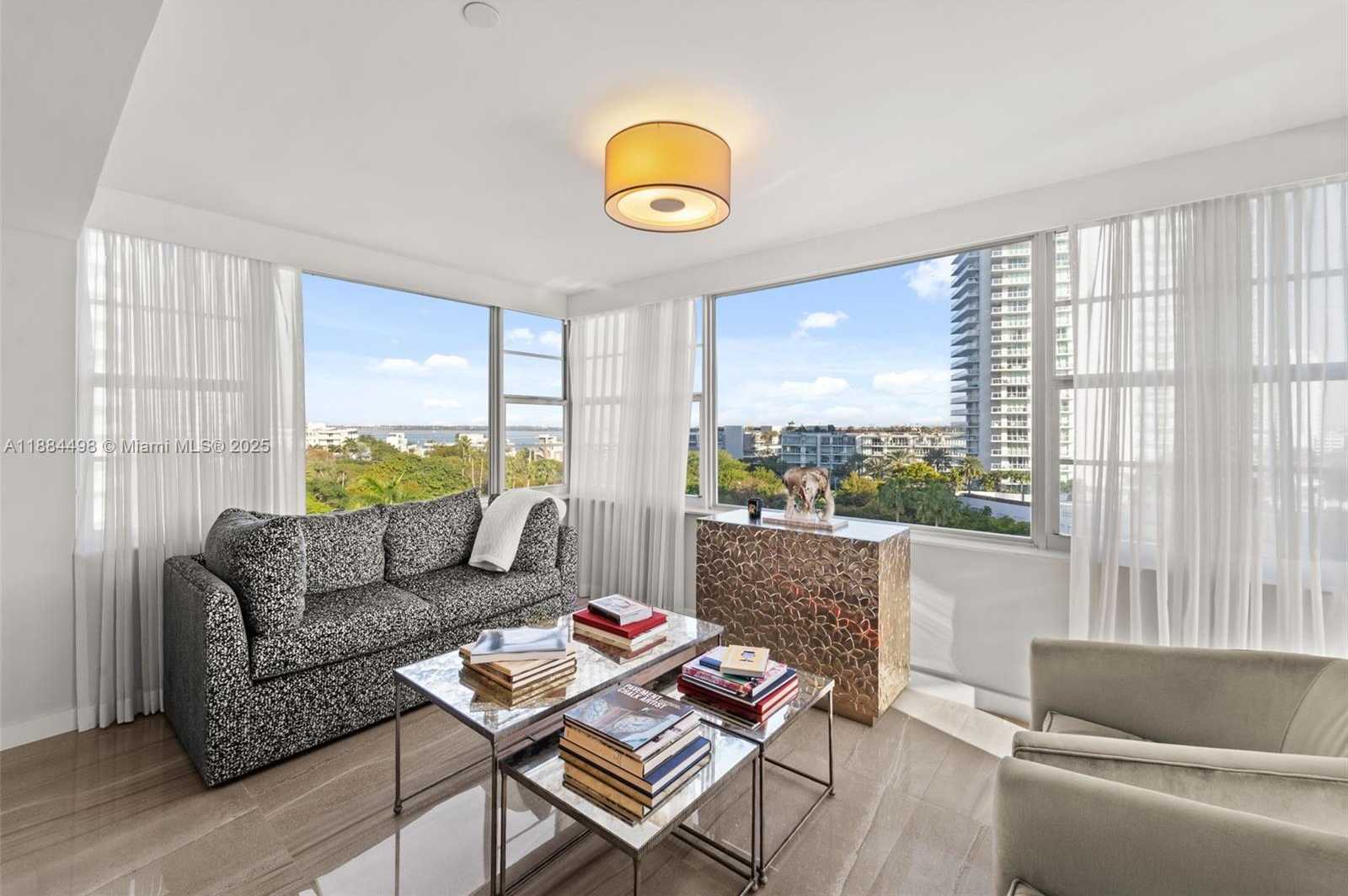 Small Image of 16 ISLAND AVE #7C, Miami Beach Number 9