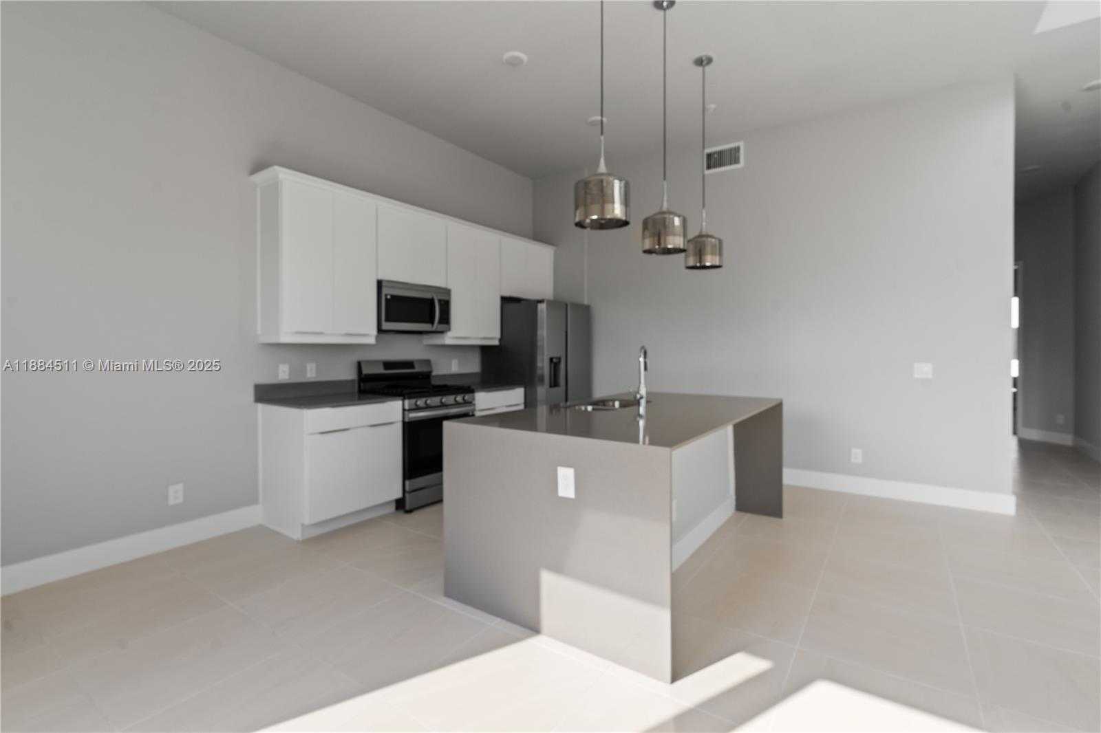 Small Image of 7770 SANDY RIDGE DR #239, Kissimmee Number 4