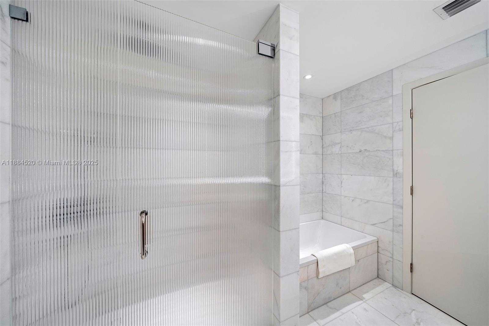 Small Image of 500 ALTON RD #1006, Miami Beach Number 16
