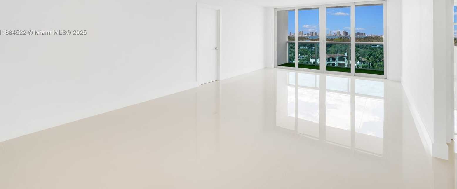 Small Image of 6770 INDIAN CREEK DR #10E, Miami Beach Number 5