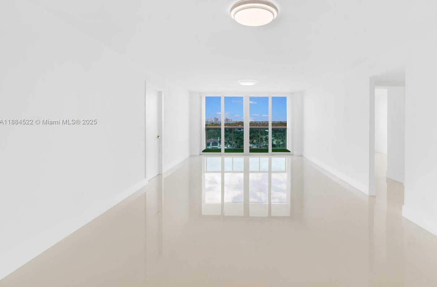 Small Image of 6770 INDIAN CREEK DR #10E, Miami Beach Number 7