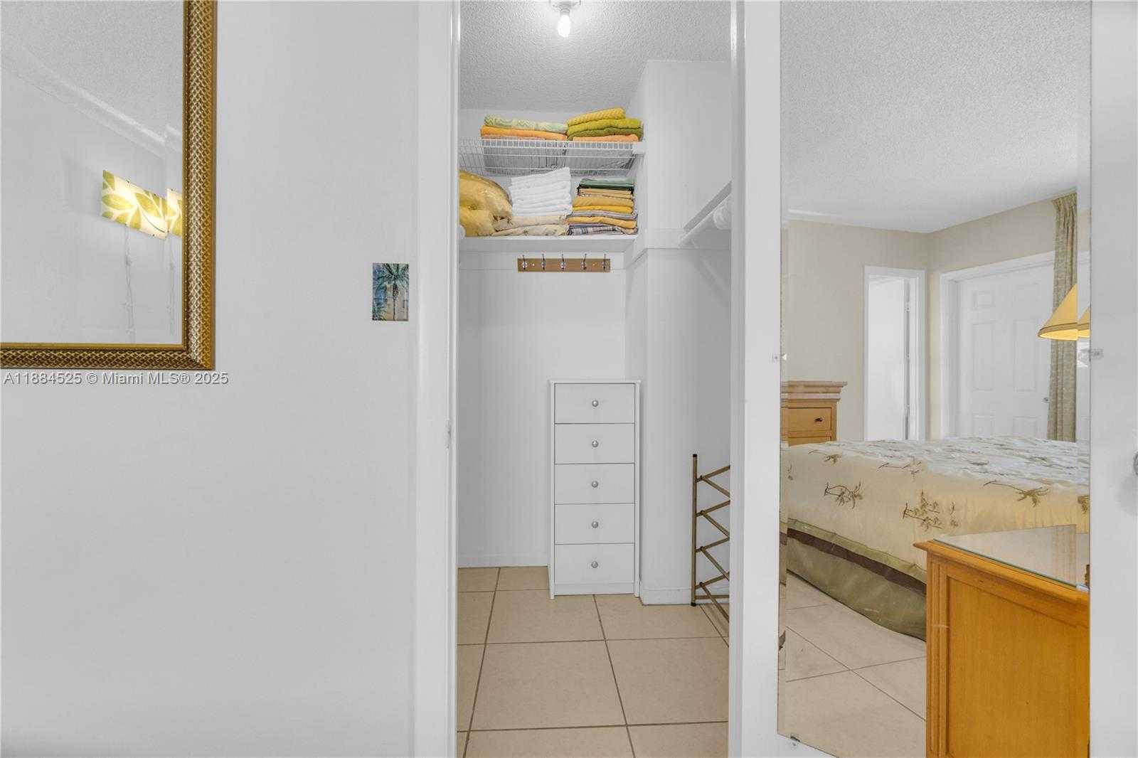 Small Image of 1750 JEFFERSON ST #502, Hollywood Number 17