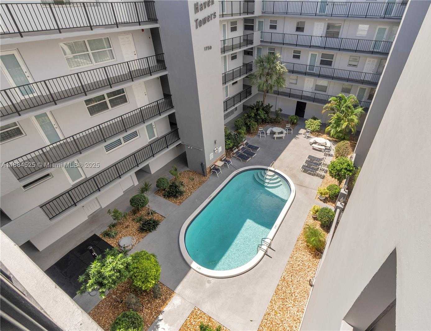 Small Image of 1750 JEFFERSON ST #502, Hollywood Number 28