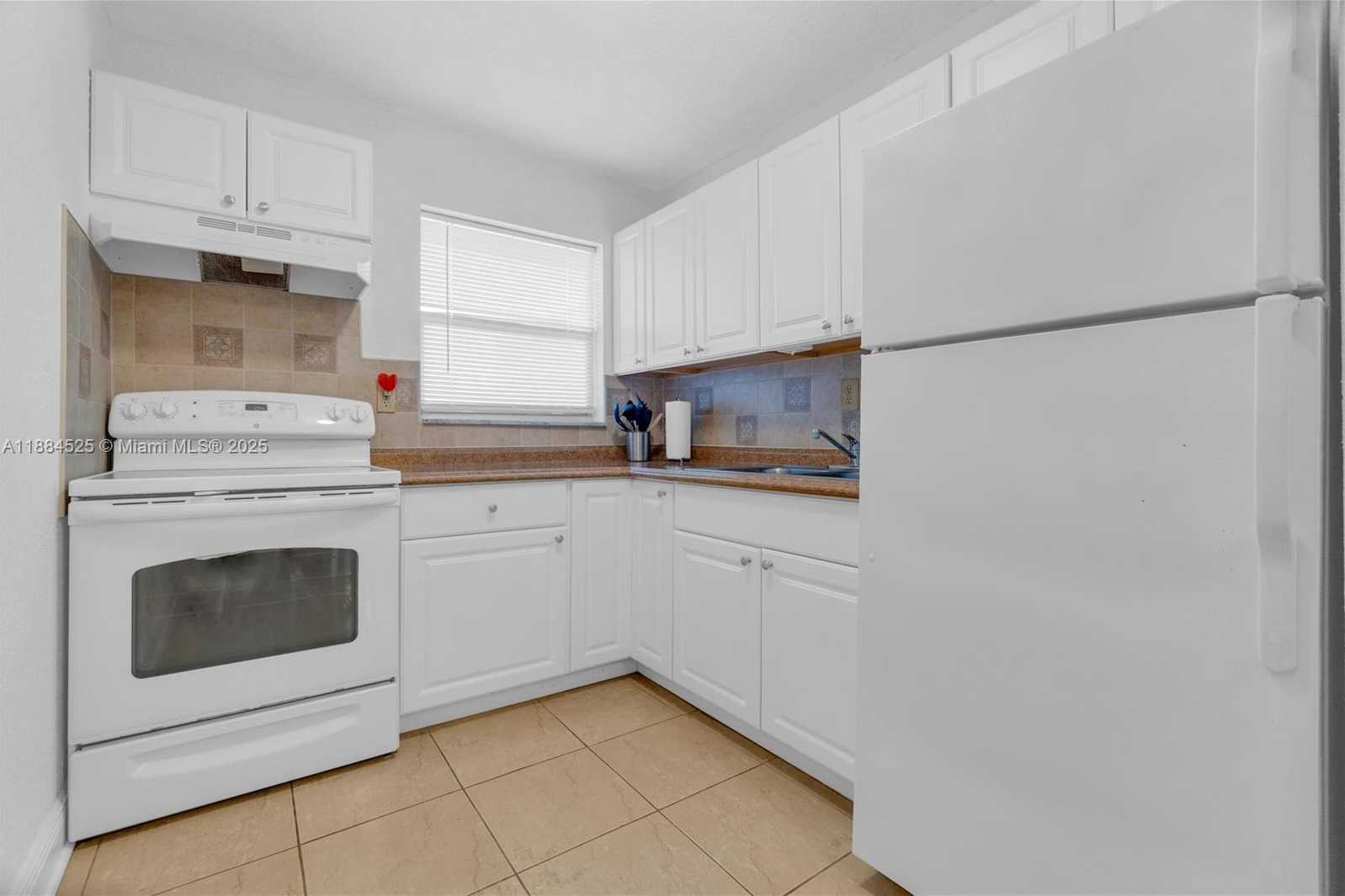 Small Image of 1750 JEFFERSON ST #502, Hollywood Number 3