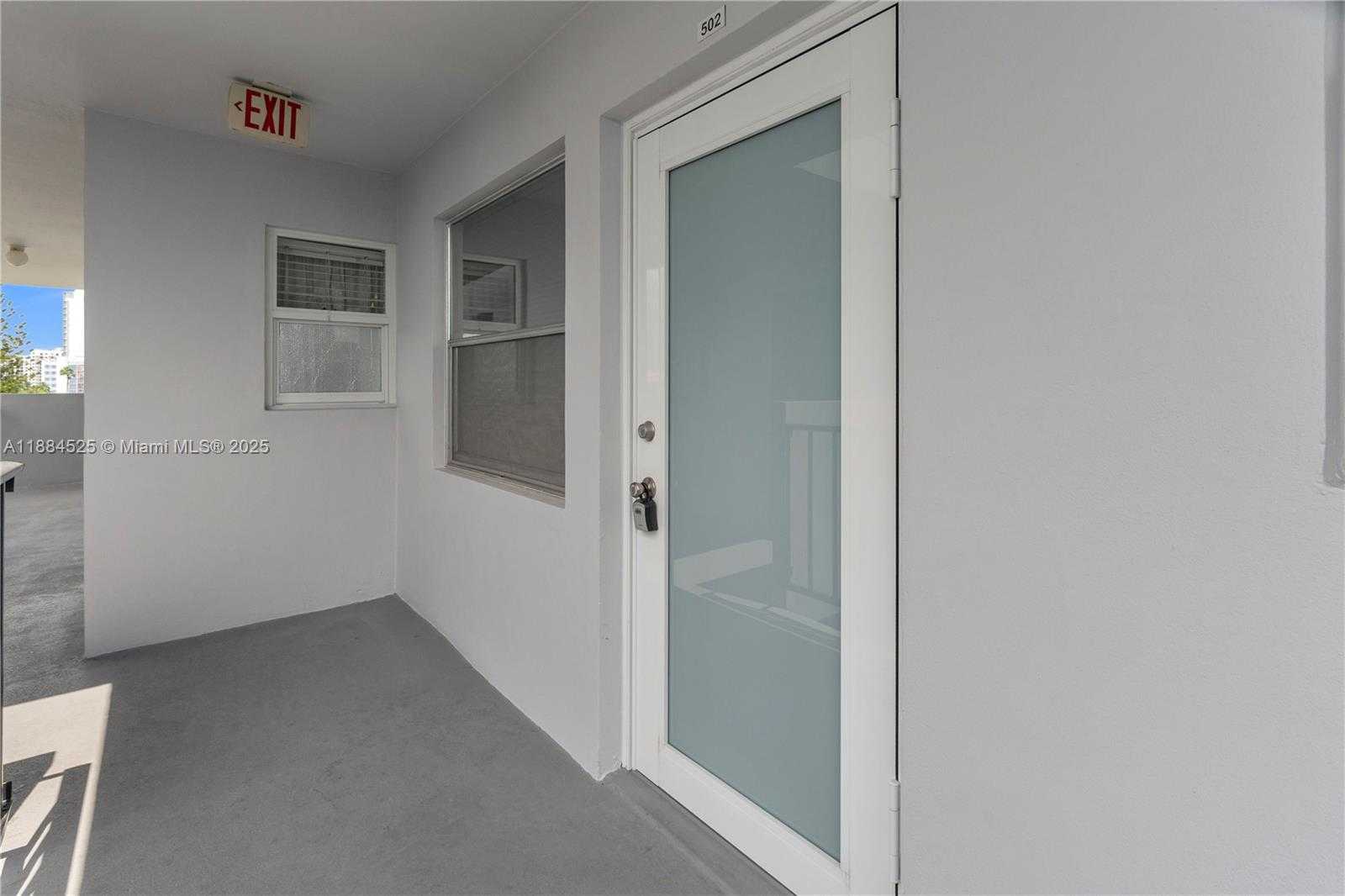 Small Image of 1750 JEFFERSON ST #502, Hollywood Number 34