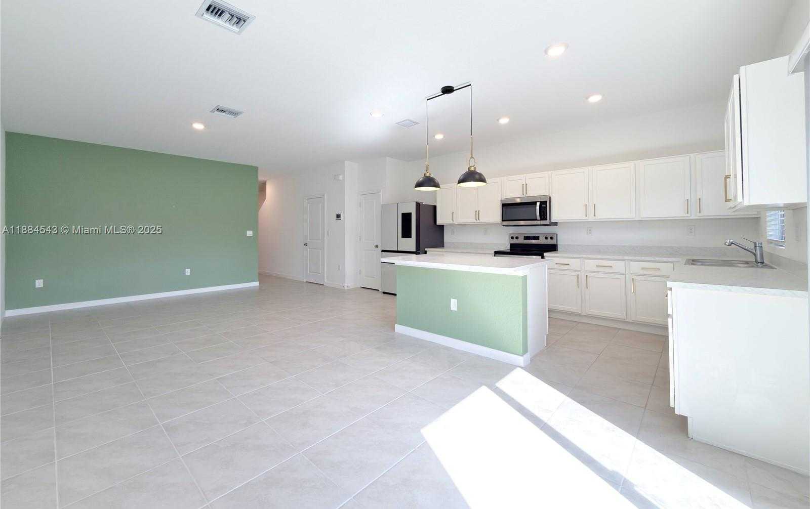 Small Image of 848 NORTH WEST 3RD WAY, Pompano Beach Number 10