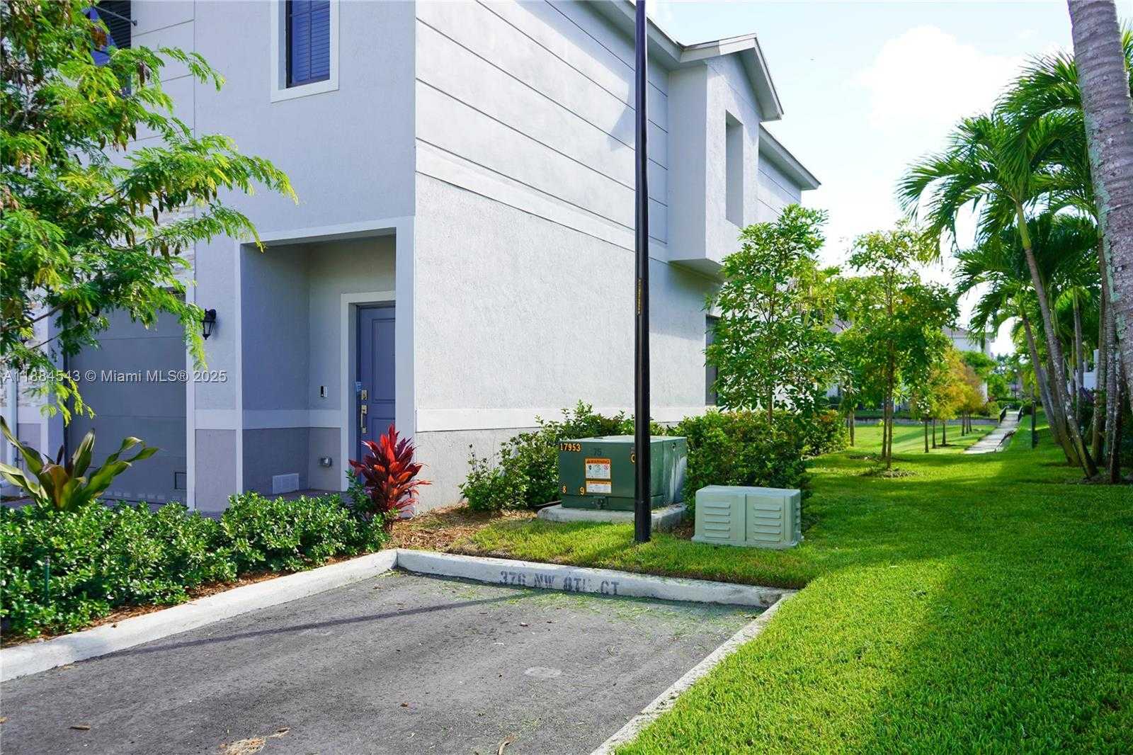 Small Image of 848 NORTH WEST 3RD WAY, Pompano Beach Number 3