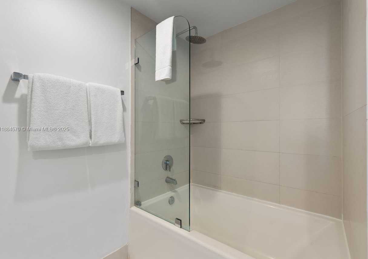 Small Image of 2602 EAST HALLANDALE BEACH BLVD #R2306, Hallandale Beach Number 9